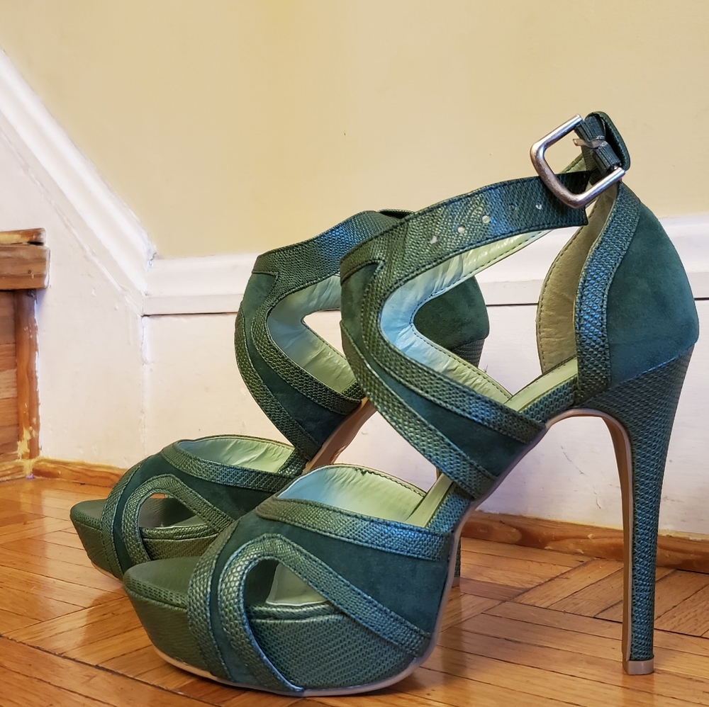 Shoes - Picture 2 of 2